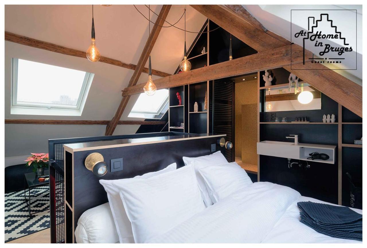 At Home In Bruges Luaran gambar